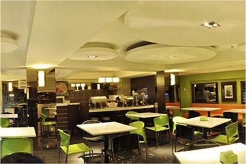 翠竹咖啡酒店 雅加达 外观 照片